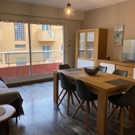 F3 Lumineux Avec Terrasse, Garage, Clim Et Ascenseur A 500m Du Centre Et 800m Des Thermes - Fr-1-703-85 * Amelie-les-Bains-Palalda